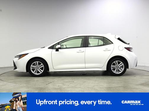 White 2022 Toyota Corolla Hatchback SE