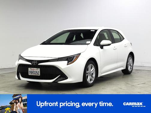 White 2022 Toyota Corolla Hatchback SE