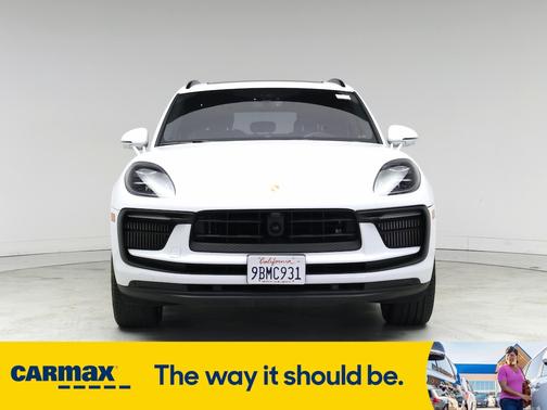 2022 Porsche Macan S