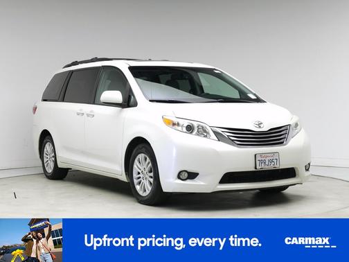2016 Toyota Sienna XLE