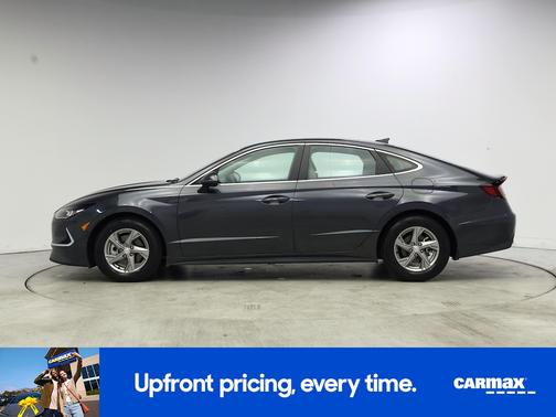 Gray 2023 Hyundai SONATA SE