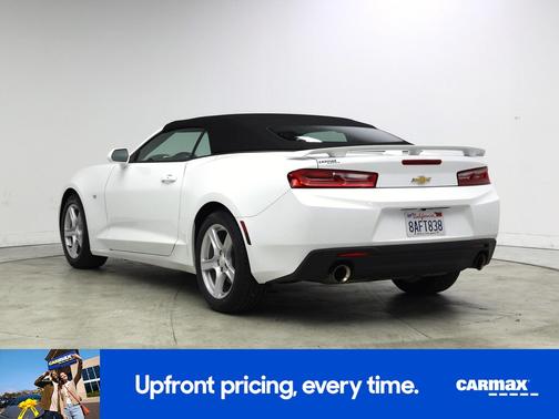 White 2017 Chevrolet Camaro LT