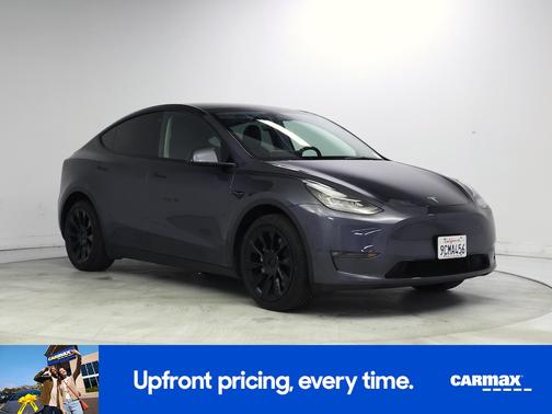 Gray 2022 Tesla Model Y Long Range