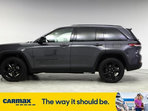 2022 Jeep Grand Cherokee Altitude