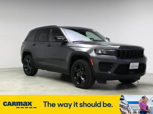 2022 Jeep Grand Cherokee Altitude