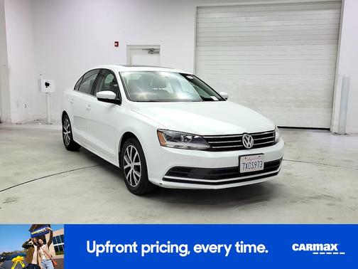 White 2017 Volkswagen Jetta SE