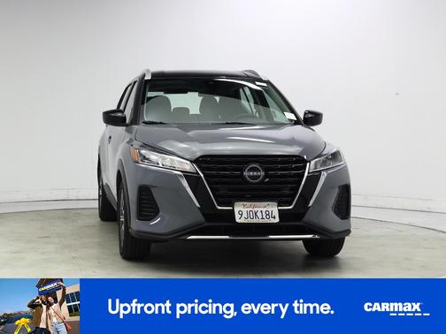 Gray 2023 Nissan Kicks SV