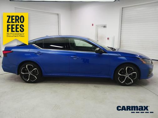 Blue 2025 Nissan Altima SR
