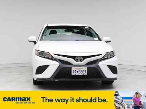 2018 Toyota Camry SE