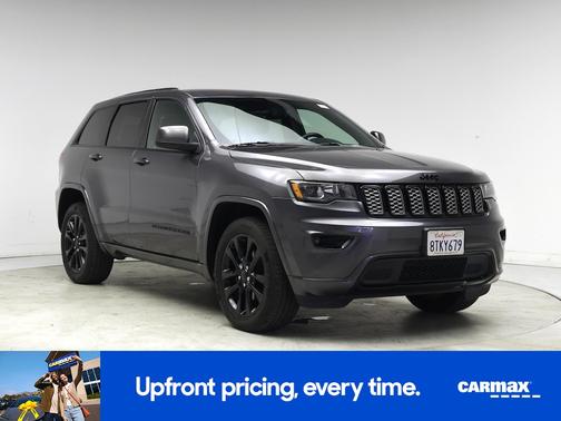 Black 2017 Jeep Grand Cherokee Altitude