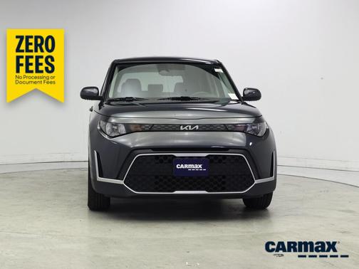 Gray 2024 Kia Soul LX