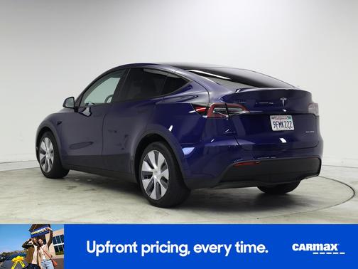 Blue 2023 Tesla Model Y Long Range