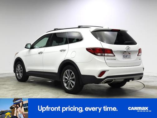 White 2018 Hyundai SANTA FE SE