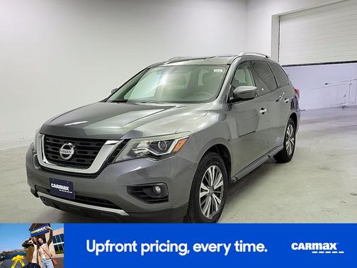 2018 Nissan Pathfinder SV