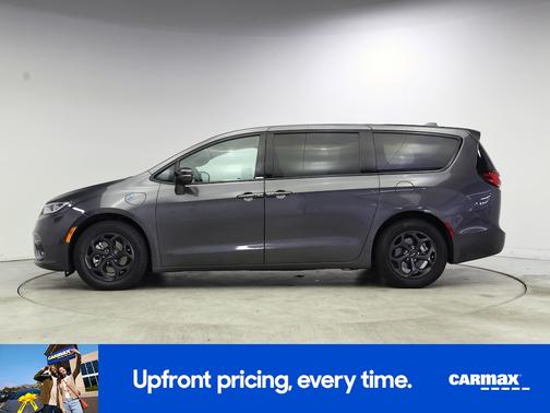 Gray 2022 Chrysler Pacifica Hybrid Touring L