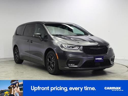 Gray 2022 Chrysler Pacifica Hybrid Touring L