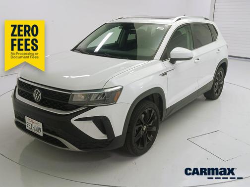 White 2023 Volkswagen Taos SE