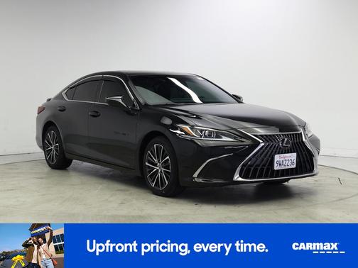 2024 Lexus ES 300h 