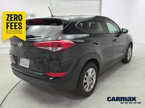 Black 2017 Hyundai TUCSON SE