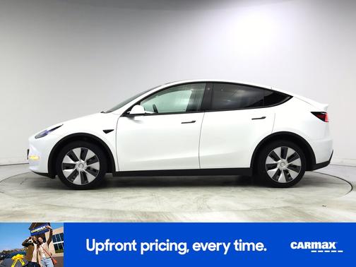 White 2023 Tesla Model Y Long Range