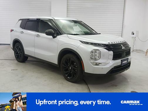 2023 Mitsubishi Outlander SE Black Edition