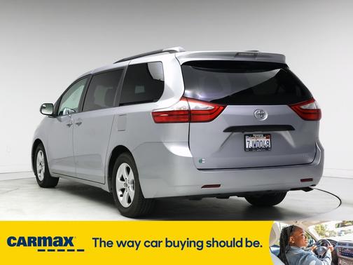 2015 Toyota Sienna LE