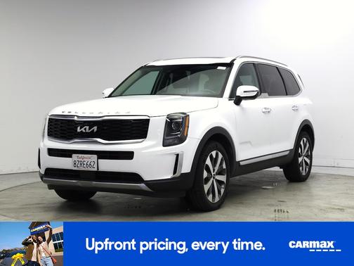 White 2022 Kia Telluride S