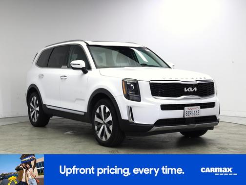 White 2022 Kia Telluride S