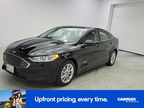 Black 2019 Ford Fusion Hybrid SE