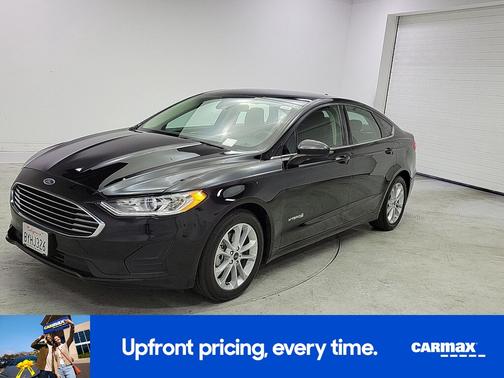 Black 2019 Ford Fusion Hybrid SE
