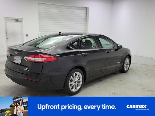 Black 2019 Ford Fusion Hybrid SE