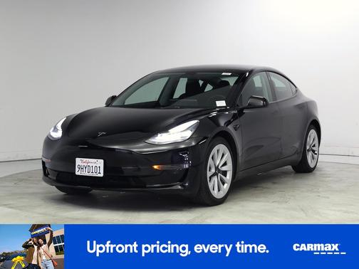 Black 2023 Tesla Model 3