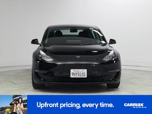 Black 2023 Tesla Model 3