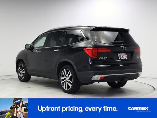 Gray 2018 Honda Pilot Touring