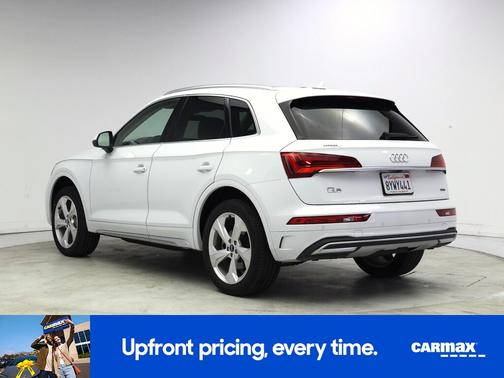 White 2021 Audi Q5 Premium
