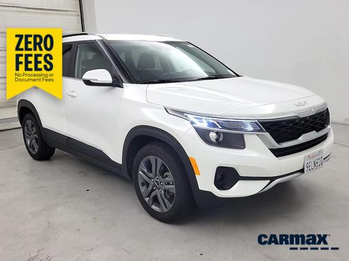 White 2023 Kia Seltos S