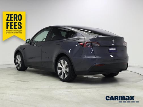 Gray 2023 Tesla Model Y Long Range