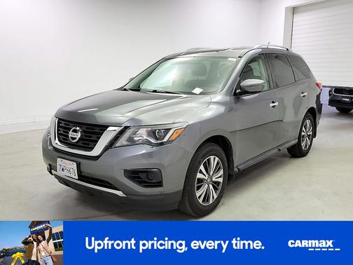 2017 Nissan Pathfinder S