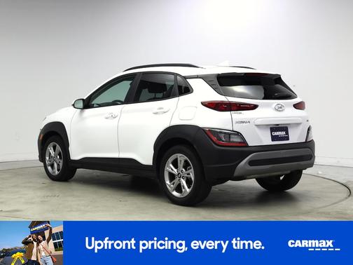 White 2022 Hyundai KONA SEL