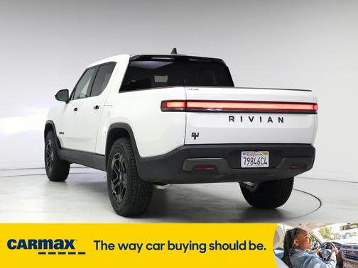 2025 Rivian R1T Adventure Dual-Motor Large