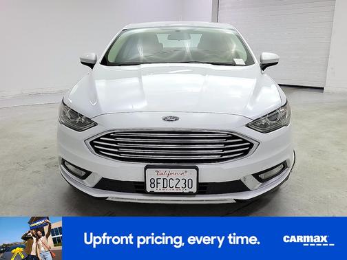 White 2018 Ford Fusion SE