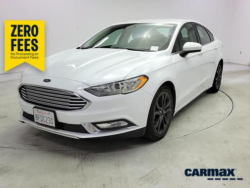 White 2018 Ford Fusion SE