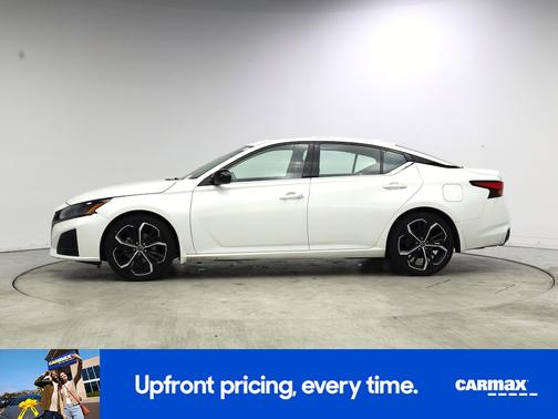 2023 Nissan Altima SR