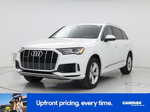 White 2022 Audi Q7 Premium