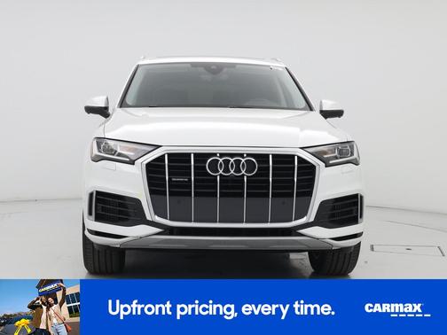 White 2022 Audi Q7 Premium