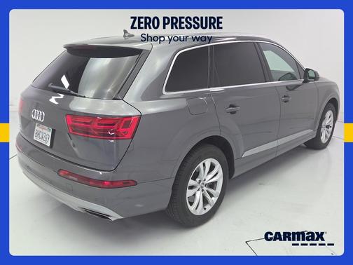 Gray 2019 Audi Q7 Premium Plus