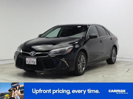 Black 2017 Toyota Camry SE