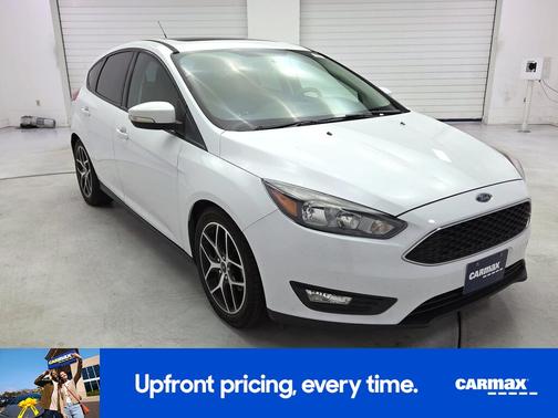 White 2018 Ford Focus SEL
