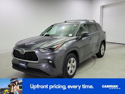 2022 Toyota Highlander LE