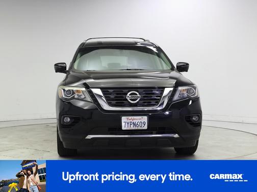 2017 Nissan Pathfinder SL